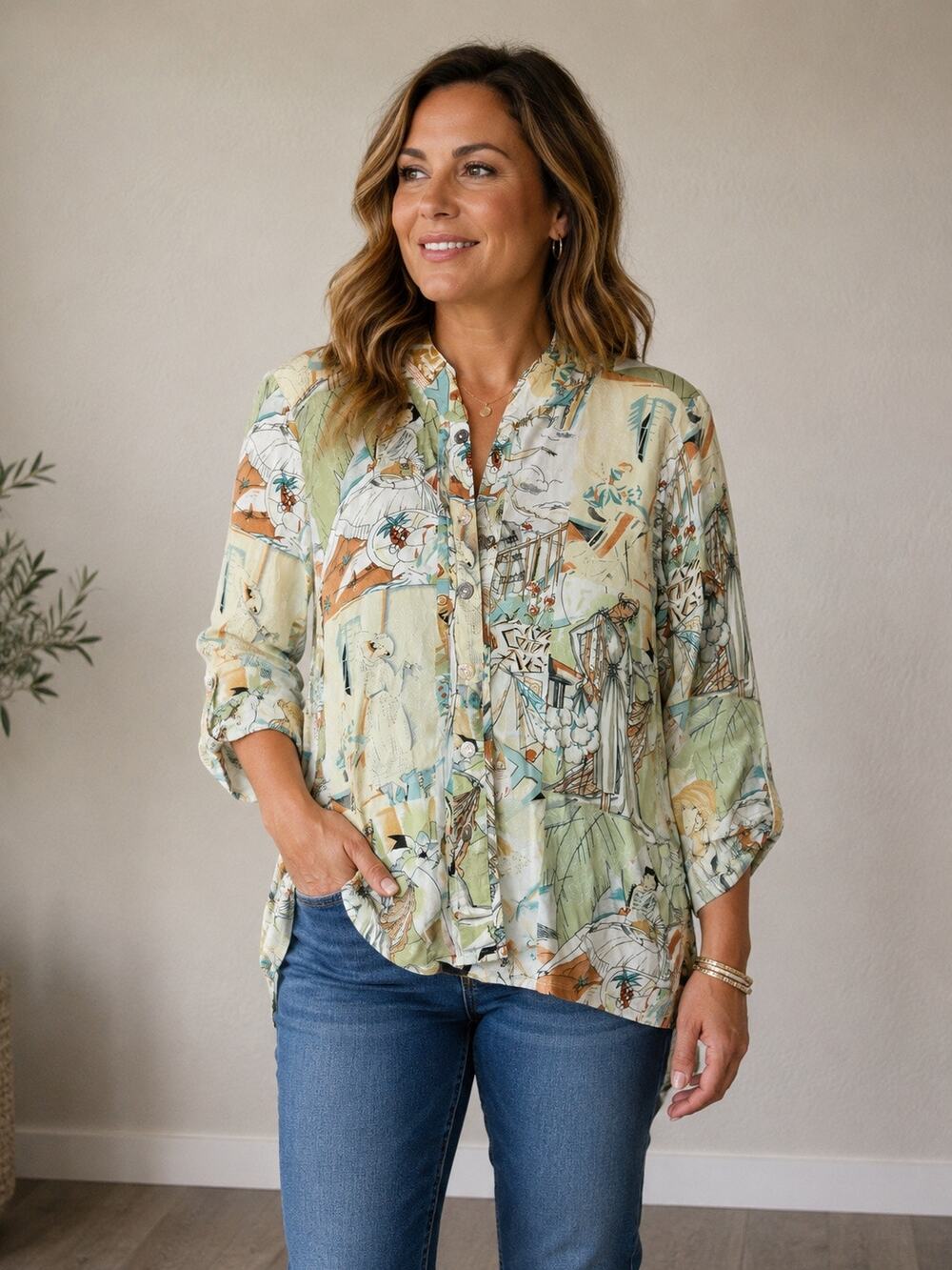 Citron Santa Monica Size Medium Silk Button Up Blouse Cream Graphics Long Sleeve